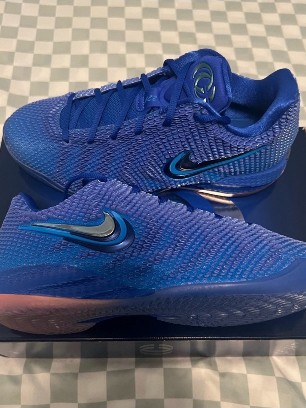 Nike Blue Low-Top Performance Sneakers with Teal Accents